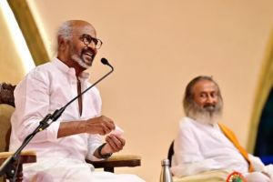 ആത്മീയതയുടെ കരുത്ത് അഹന്തയെ തകർക്കും; ബംഗളൂരു ആശ്രമത്തിൽ മനസ്സ് തുറന്ന് രജനീകാന്ത് : ദിവാകരൻ ചോമ്പാല