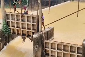 വേനൽമഴ ശക്തമായി; വിഷ്ണുമംഗലം ബണ്ടിന്റെ ഷട്ടറുകൾ തുറന്നു