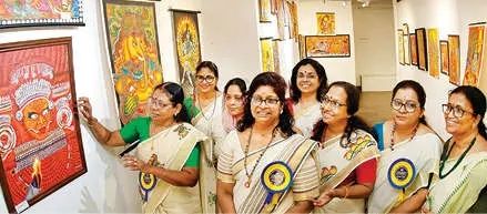ചുമർച്ചിത്രങ്ങളുടെ പ്രദർശനവും വിൽപ്പനയും; വരുമാനത്തിന്റെ ഒരു വിഹിതം രോഗികളുടെ ചികിത്സയ്ക്ക്