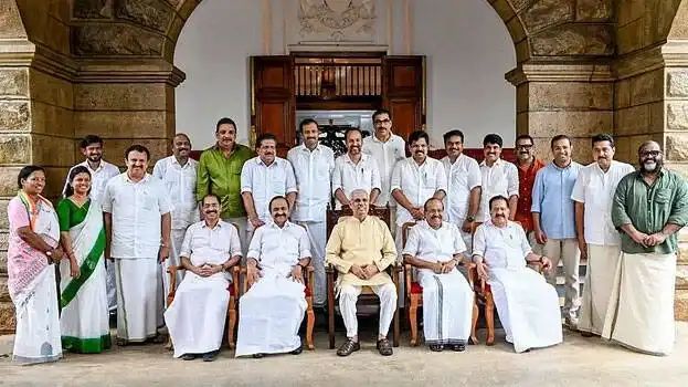 വിഡിഎസ് സർക്കാരിൽ മന്ത്രിമാരുടെ വകുപ്പ് വിഭജനം പൂർത്തിയായി; പട്ടിക ഗവർണ്ണർക്ക് കൈമാറി, റോജിക്ക് ഉന്നത വിദ്യാഭ്യാസം