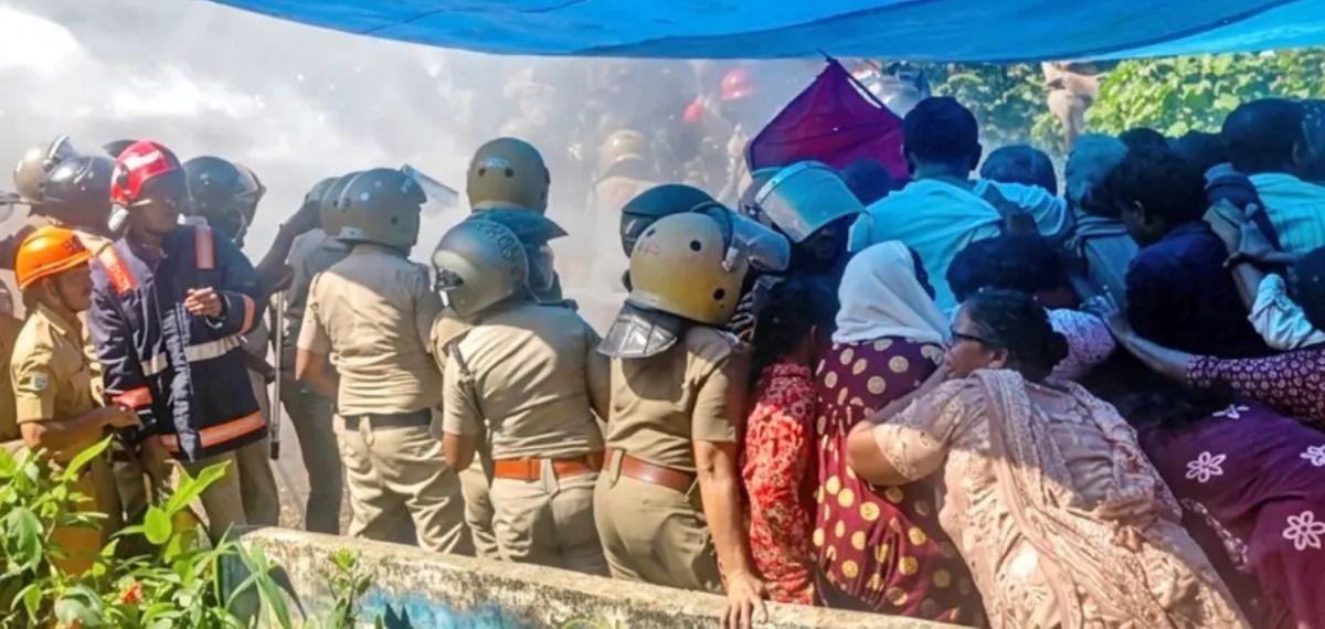 പാരിയത്ത്കാവ് കുടിയൊഴിപ്പിക്കല്‍ പ്രതിഷേധം; 50 ഓളം പേര്‍ക്കെതിരെ കേസെടുത്ത് പൊലീസ്