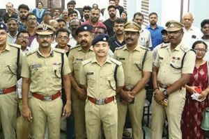 നഷ്ടപ്പെട്ട 65 മൊബൈൽ ഫോണുകൾ ഉടമസ്ഥരിലേക്ക് തിരികെ എത്തിച്ച് തിരുവനന്തപുരം സിറ്റി പോലീസ്