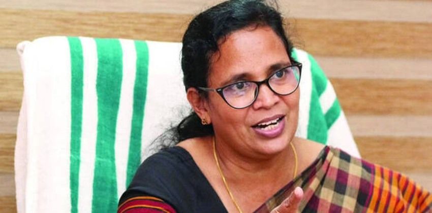 ടി പി വധക്കേസിൽ പുനരന്വേഷണം ആവശ്യപ്പെട്ടിട്ടില്ല, വാർത്ത വാസ്തവവിരുദ്ധം; ആഭ്യന്തരമന്ത്രിയെ സമീപിച്ചിട്ടില്ലെന്ന് കെ കെ രമ