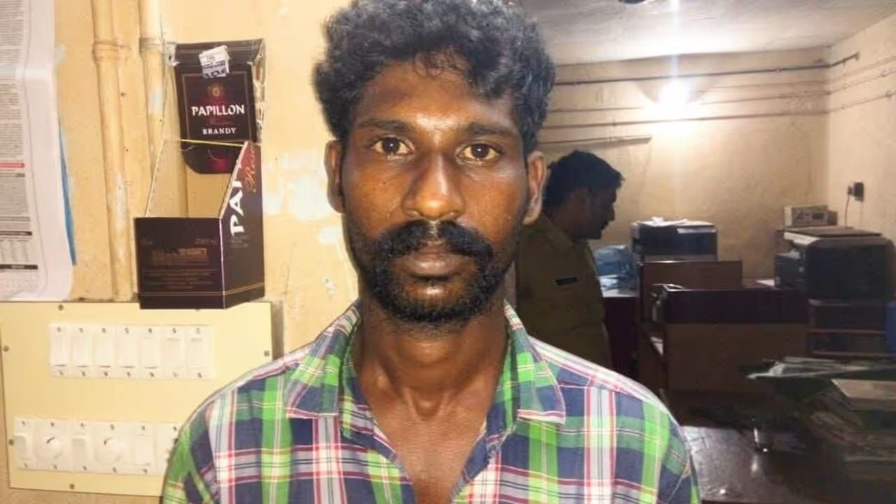 കുളിക്കടവിൽ മറ്റാരുമില്ല, പിന്നിലൂടെ നീന്തിയെത്തിയത് തുണികൊണ്ട് മുഖം മൂടി, ഒറ്റയ്ക്ക് തുണിനനയ്ക്കുകയായിരുന്ന യുവതിയെ പീഡിപ്പിക്കാൻ ശ്രമം