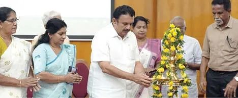 പരിസ്ഥിതി സംരക്ഷണത്തിന് മുൻഗണന നൽകി വികസനം നടപ്പാക്കുമെന്ന് മന്ത്രി കെ.മുരളീധരൻ