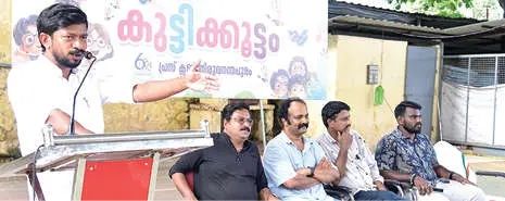മാധ്യമങ്ങളിലെ തലക്കെട്ടുകൾക്കായി വാഗ്ദാനങ്ങൾ നൽകില്ലെന്ന് മന്ത്രി ഒ.ജെ. ജനീഷ്