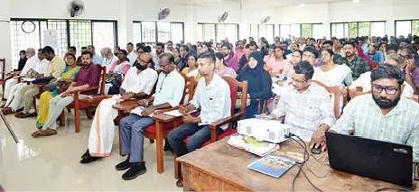 മഴക്കാലത്തിന് മുന്നോടിയായി ജില്ലയിലെ മുഴുവൻ വിദ്യാലയങ്ങളും ശുചീകരിക്കണം: സാബു എബ്രഹാം
