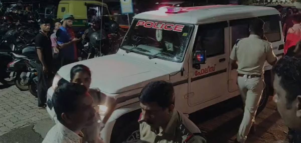 കൊല്ലം പുനലൂരിൽ അജ്ഞാത സംഘത്തിന്റെ വെട്ടേറ്റ് നാല് പേർക്ക് പരിക്ക്; രണ്ട് പേരുടെ നില ഗുരുതരം