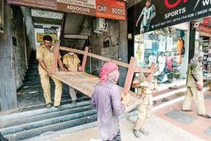 കോഴിക്കോട് സ്റ്റേഡിയം കെട്ടിടത്തിലെ അനധികൃത കൈയേറ്റങ്ങൾ കോർപ്പറേഷൻ ഒഴിപ്പിച്ചു