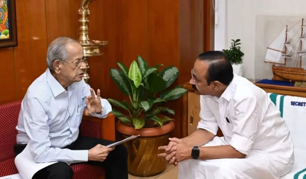 കെ-റെയിലിന് പകരം ഇ. ശ്രീധരന്റെ ബദൽ അതിവേഗ റെയിൽപാത; കരട് റിപ്പോർട്ട് മുഖ്യമന്ത്രിക്ക് കൈമാറി