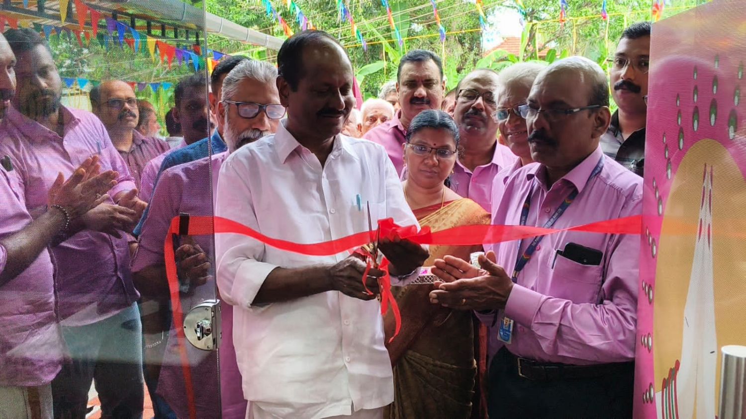 പുന്നോൽ സർവീസ് സഹകരണ ബാങ്കിന്റെ മങ്ങാട്-പെരിങ്ങാടി ശാഖ തുറന്നു.