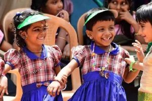 കളിച്ചും ചിരിച്ചും വിദ്യാലയങ്ങളിലേക്ക്; സംസ്ഥാനത്ത് ഇന്ന് പുതിയ അധ്യയന വർഷത്തിന് തുടക്കം