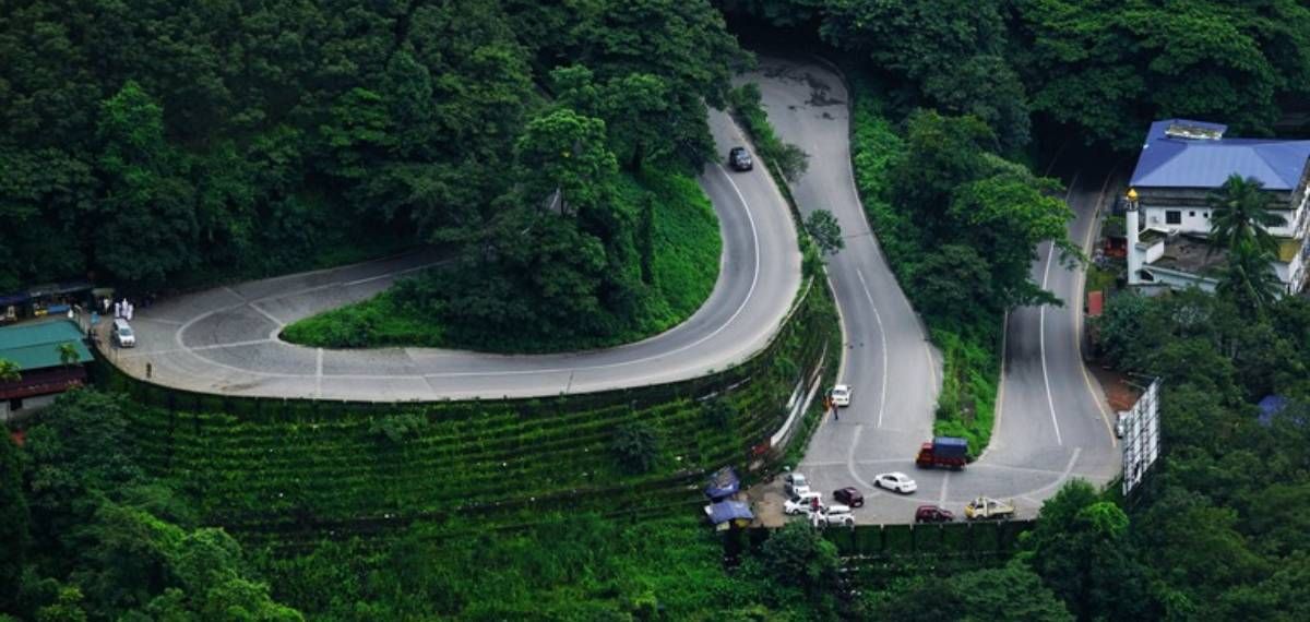 കാലവർഷം കനക്കുന്നു: താമരശ്ശേരി ചുരത്തിൽ മൾട്ടി ആക്സിൽ വാഹനങ്ങൾക്ക് പകൽസമയ നിയന്ത്രണം