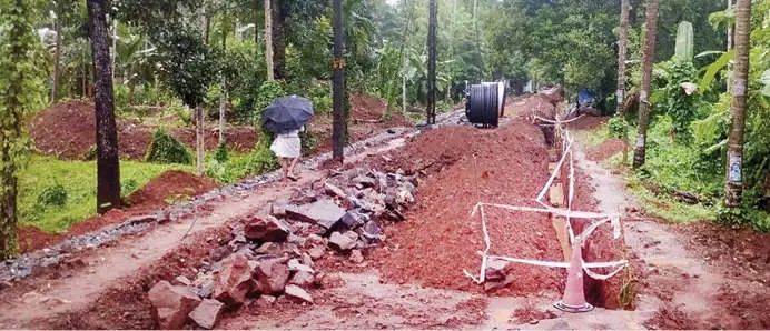 മഴക്കാലത്തെ റോഡുനവീകരണം: ബാലുശ്ശേരിയിൽ ബൈപ്പാസ് റോഡ് ചളിക്കുളമായി, നാട്ടുകാർ ദുരിതത്തിൽ