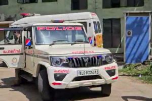 മറ്റൊരാളുടെ സ്വകാര്യതയിലേക്ക് ക്യാമറകൾ കൊണ്ടുചെല്ലുന്നവർ ശ്രദ്ധിക്കുക, മൂന്നു വർഷം വരെ തടവ് ലഭിക്കാവുന്ന കുറ്റം; പൊലീസിൻ്റെ മുന്നറിയിപ്പ്