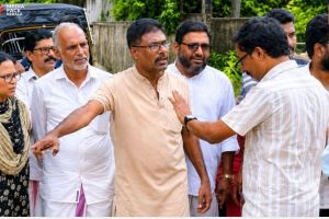 വികസനമോ അതോ വകതിരിവില്ലായ്മയോ?  മീത്തലെ മുക്കാളിയിലെ അടിപ്പാത ഓവുചാലാക്കിയ അധികൃതർക്കെതിരെ കക്ഷിരാഷ്ട്രീയ ഭേദമന്യേ  ജനരോഷം ഇരമ്പുന്നു!