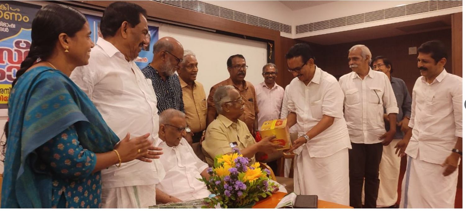 ഓർമ്മകൾക്കെന്ത് സുഗന്ധം ! :ചാലക്കര പുരുഷു