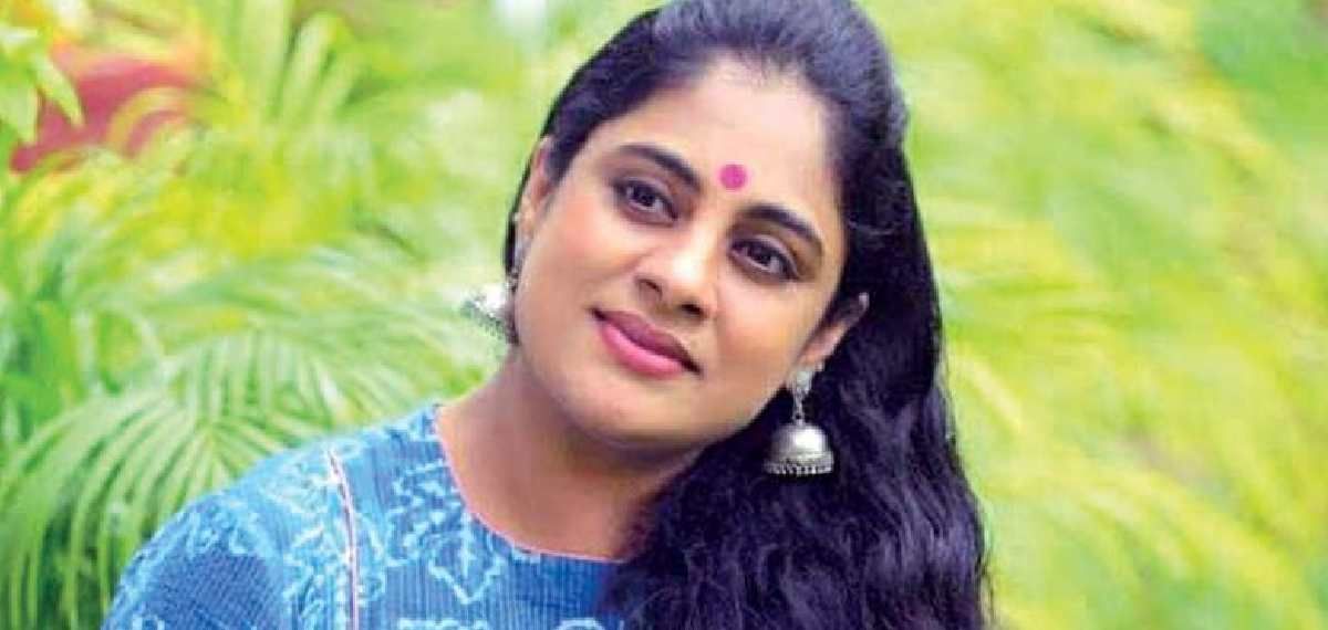 അമ്മ അഡ്‌ഹോക് കമ്മിറ്റിയിൽ ആദ്യ രാജി; ആശ അരവിന്ദ് പടിയിറങ്ങി