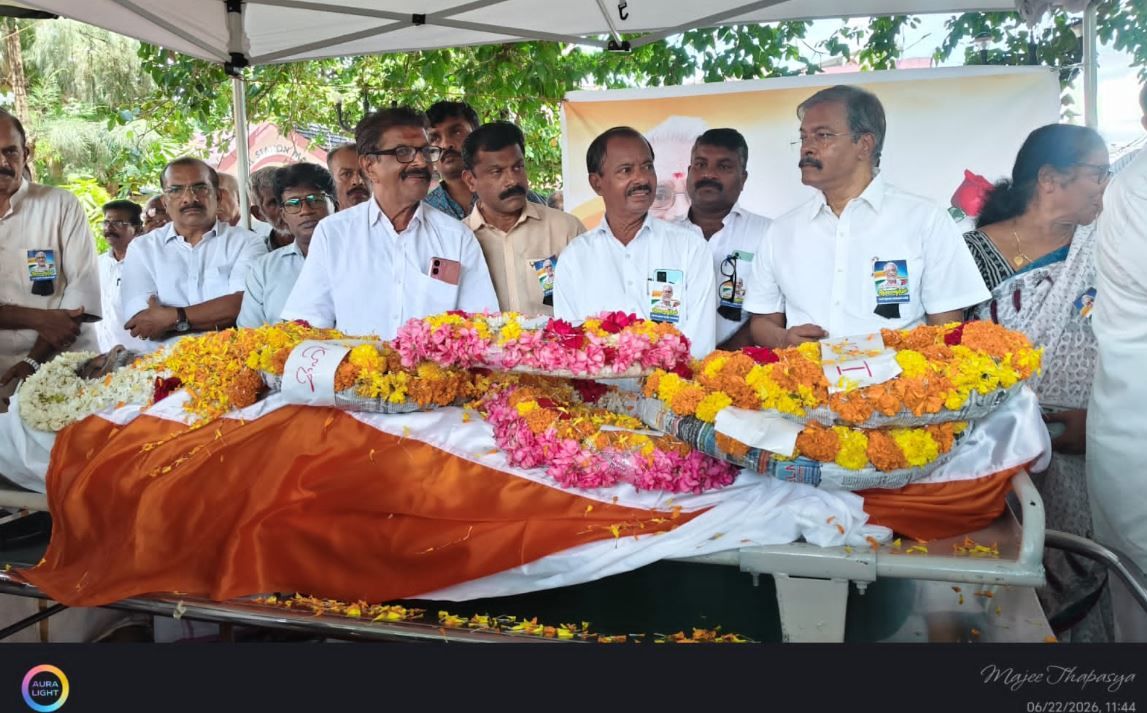 ഐ. അരവിന്ദന് നാടിന്റെ അന്ത്യാഞ്ജലി