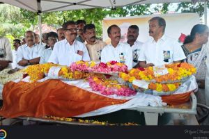 ഐ. അരവിന്ദന് നാടിന്റെ അന്ത്യാഞ്ജലി