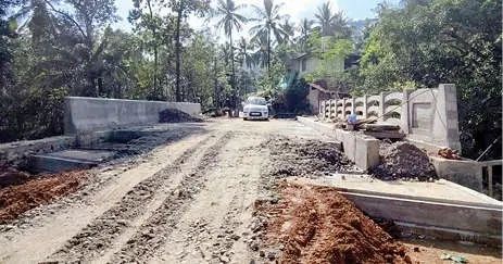 മുണ്ടൂർപ്പാലം താൽക്കാലികമായി ഗതാഗതത്തിന് തുറന്നു; യാത്രാക്ലേശത്തിനും വെള്ളപ്പൊക്ക ഭീഷണിക്കും പരിഹാരം