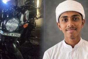 കാറും ബൈക്കുകളും കൂട്ടിയിടിച്ച് മേൽപ്പാതയിൽ നിന്നും താഴേക്ക് വീണ് പരിക്കേറ്റ ദർസ് വിദ്യാർത്ഥി മരിച്ചു