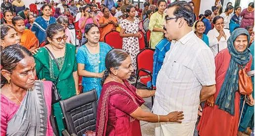 കാഴ്ചപരിമിതിയുള്ളവർക്ക് സീബ്രാലൈനിൽ അലാം ഏർപ്പെടുത്തുന്നതു പരിശോധിക്കും: മന്ത്രി പി.കെ. ബഷീർ