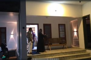 നരിക്കുനിയിൽ വീട്ടിൽ അതിക്രമിച്ചുകയറി തോക്കുചൂണ്ടി ഭീഷണി; യുവാവിന് മർദനം