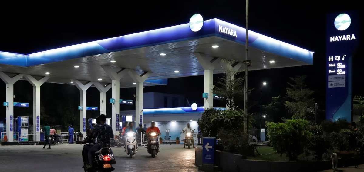 പെട്രോൾ, ഡീസൽ വില കുറച്ച് നയാര എനർജി; ലിറ്ററിന് 5 രൂപ വരെ കുറവ്