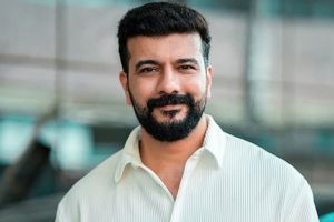 എഎംഎംഎ അഡ്‌ഹോക് കമ്മിറ്റി കണ്‍വീനര്‍ സ്ഥാനം രമേഷ് പിഷാരടി രാജിവെച്ചു; സംഘടനയെ കോടതി കയറ്റാൻ താൽപ്പര്യമില്ലെന്ന് പ്രതികരണം