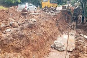 പരപ്പൻപൊയിൽ-കാരക്കുന്ന് റോഡിൽ കുണ്ടുങ്ങരപ്പാറയിൽ ഗതാഗത നിരോധനം: വാഹനങ്ങൾ തിരിച്ചുവിടും