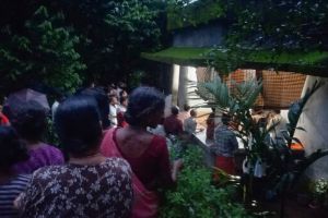 ചെരണ്ടത്തൂരിൽ ഗൃഹനാഥൻ കിടപ്പുമുറിയിൽ തൂങ്ങിമരിച്ച നിലയിൽ; കാൽ നിലത്തുതൊട്ട നിലയിൽ കണ്ടെത്തിയതിൽ ദുരൂഹത