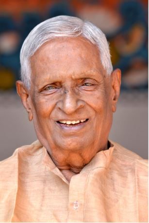 എ.പി.യുടെ നിറം മങ്ങാത്ത ഓർമ്മകളിൽ മലയാള കലാഗ്രാമം :ചാലക്കര പുരുഷു