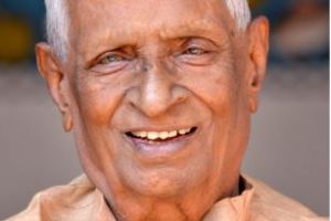 എ.പി.യുടെ നിറം മങ്ങാത്ത ഓർമ്മകളിൽ മലയാള കലാഗ്രാമം :ചാലക്കര പുരുഷു