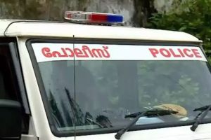 താമരശ്ശേരിയിൽ പോലീസ് ഉദ്യോഗസ്ഥന്റെ ഫോൺ റോഡിലെറിഞ്ഞ് പൊട്ടിച്ച യുവാവ് അറസ്റ്റിൽ