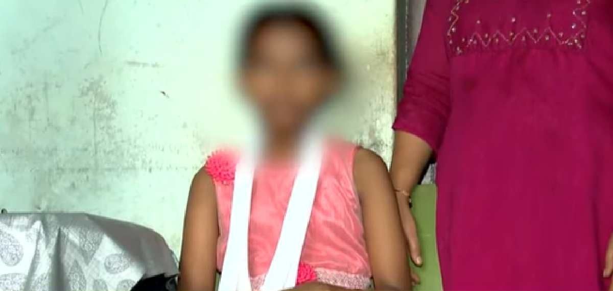 വിദ്യാർത്ഥിയുടെ കൈ തല്ലിയൊടിച്ച സംഭവം: അധ്യാപകനെ സസ്‌പെൻഡ് ചെയ്തു