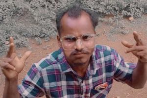 അച്ഛന്റെ സഹോദരിയെ വെട്ടിക്കൊലപ്പെടുത്തി യുവാവ്; പ്രതി പോലീസ് സ്റ്റേഷനിലെത്തി കീഴടങ്ങി