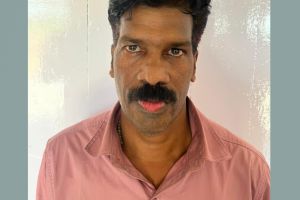 കതക് തള്ളിത്തുറന്ന് അകത്തുകയറി ഭിന്നശേഷിക്കാരിയായ പെൺകുട്ടിയെ പീഡിപ്പിച്ച കേസ്; 10 വർഷമായി ഒളിവിൽ കഴിഞ്ഞ പ്രതി പിടിയിൽ