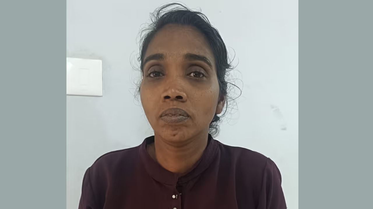 വീട്ടമ്മയുടെ മുഖത്ത് മുളകുപൊടി കലക്കി ഒഴിച്ച് മാല കവർന്ന കേസ്; അയൽവാസിയായ യുവതി പിടിയിൽ