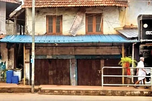 വടകര: ഗവ. ജില്ലാ ആശുപത്രിക്ക് ദാനമായി കിട്ടിയ നഗരമധ്യത്തിലെ കോടികളുടെ സ്വത്ത് 34 വർഷമായിട്ടും ഉപയോഗപ്പെടുത്താനായില്ല; ഇതിനിടെ വീണ്ടും കൈയേറ്റം