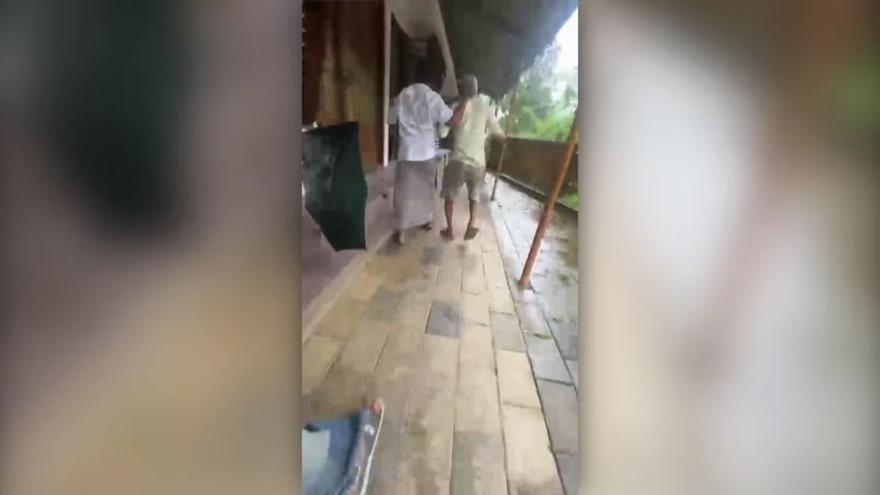 തിരുനെല്ലി ക്ഷേത്ര ജീവനക്കാ‍‍‍ർ തമ്മിൽ അടിപിടി, ഒടുവിൽ സസ്പെൻഷൻ