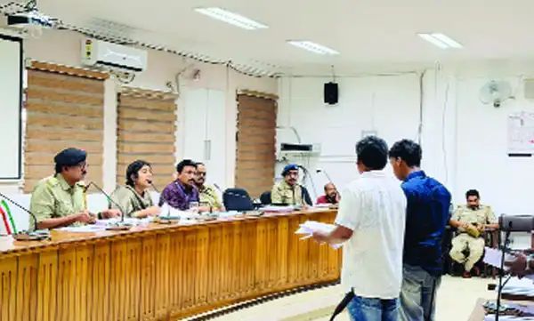 അപകടം വരുത്തുന്ന ബസുകളുടെ പെർമിറ്റ് റദ്ദാക്കും; ഉടമകൾക്കെതിരെയും കർശന നടപടിയെന്ന് ജില്ലാ കളക്ടർ