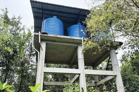 ശുദ്ധജലത്തിനായി കാത്തിരിപ്പ് നീളുന്നു; ജില്ലാപഞ്ചായത്ത് പദ്ധതിയിൽ നിന്നും ലഭിക്കുന്നത് ചെളിവെള്ളമെന്ന് പരാതി