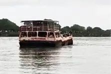 ബേപ്പൂർ-ചാലിയം ജങ്കാർ എൻജിൻ നിലച്ച് അപകടാവസ്ഥയിലായി; യാത്രക്കാർ സുരക്ഷിതർ