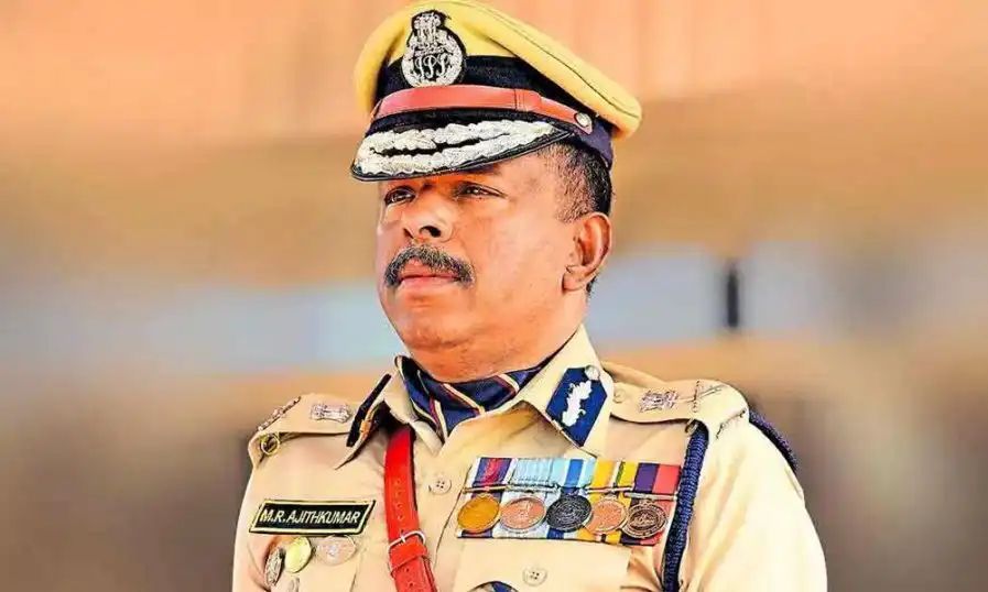 വിവാദ രക്ഷാപ്രവർത്തന കേസ് അട്ടിമറിക്കാൻ ശ്രമം; എ.ഡി.ജി.പി. എം.ആർ. അജിത് കുമാറിന് സസ്പെൻഷൻ