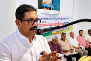 സർക്കാർ ജീവനക്കാർ ജനസേവകരാകണം: എം.എൽ.എ അഡ്വ. ടി. അശോക് കുമാർ