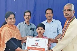 കുഞ്ഞുകൈകളുടെ ഇടപെടൽ; നന്മണ്ട സരസ്വതി വിദ്യാമന്ദിർ സ്കൂളിന് മൂന്ന് ഫസ്റ്റ്എയ്ഡ് കിറ്റുകൾ സമ്മാനമായി ലഭിച്ചു