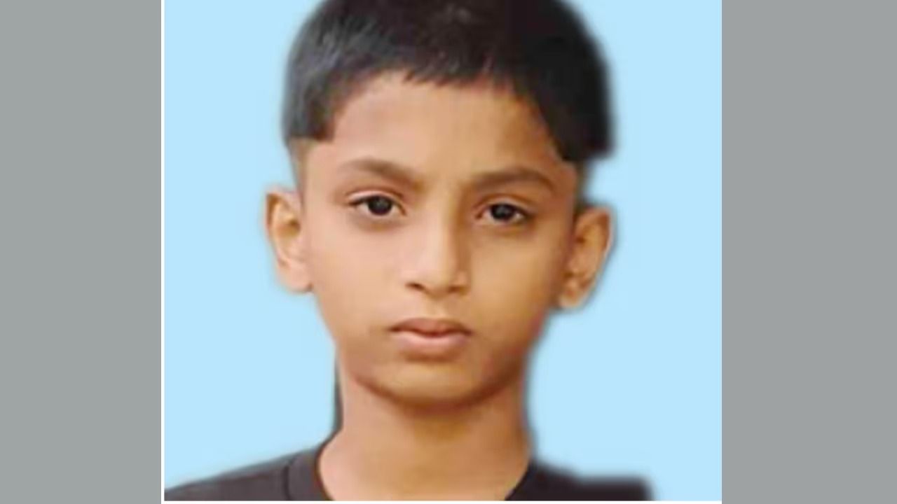 ബന്ധുവിനൊപ്പം കുളിക്കാനിറങ്ങി, കുളത്തിലെ ഗുഹയിൽ കുടുങ്ങിയ പത്താം ക്ലാസ് വിദ്യാർത്ഥിക്ക് ദാരുണാന്ത്യം
