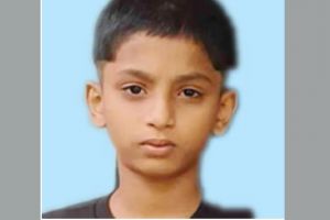 ബന്ധുവിനൊപ്പം കുളിക്കാനിറങ്ങി, കുളത്തിലെ ഗുഹയിൽ കുടുങ്ങിയ പത്താം ക്ലാസ് വിദ്യാർത്ഥിക്ക് ദാരുണാന്ത്യം