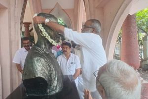 ഐ.കെ.കുമാരൻ മാസ്റ്റരെ അനുസ്മരിച്ചു